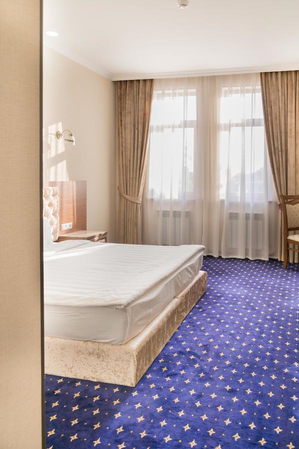 Hotel Khanaka Turkistan Exteriér fotografie